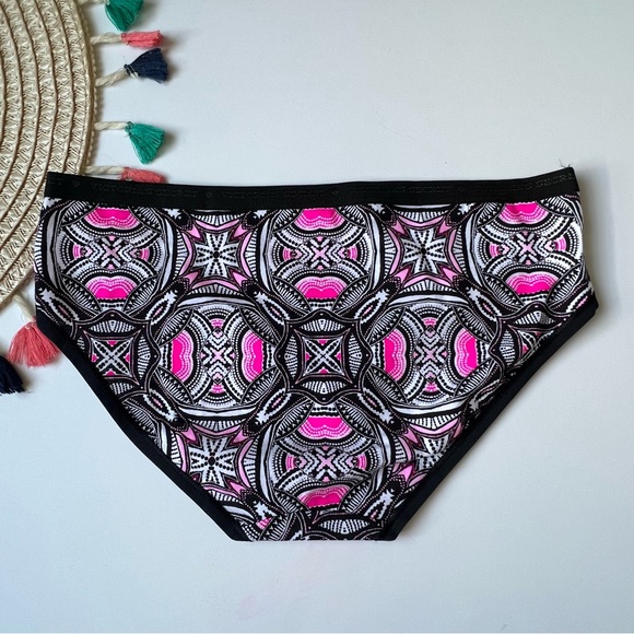 Victoria's Secret VTG Cotton Hiphugger Panty Black Geo Small NWT - Picture 2 of 4